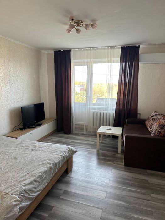 Квартира подобово!