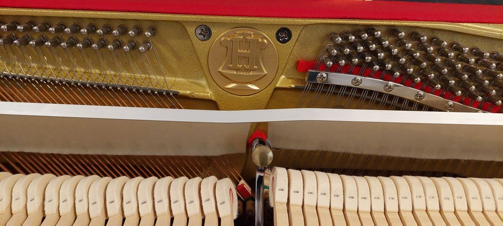 Pianino marki "Hellas"