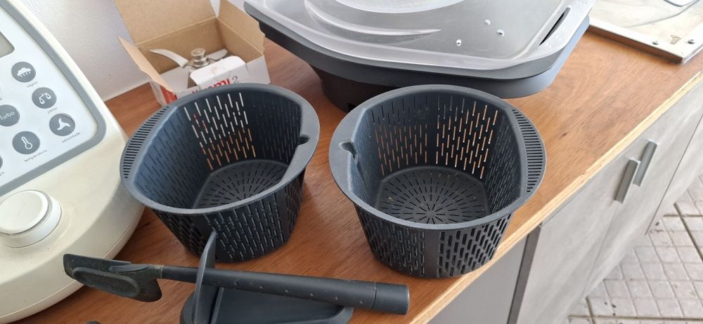 Yämmi 2 - robô de cozinha