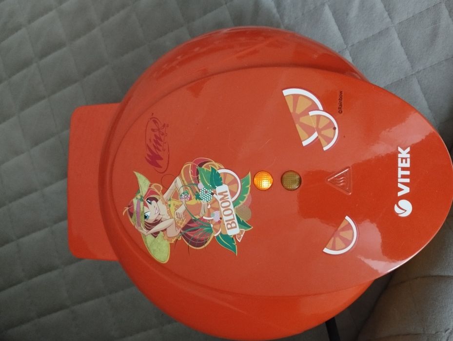 Вафельниця Vitek