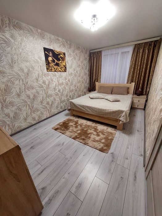 Здається  2 кімнатна VIP квартира ,подобово та погодинно