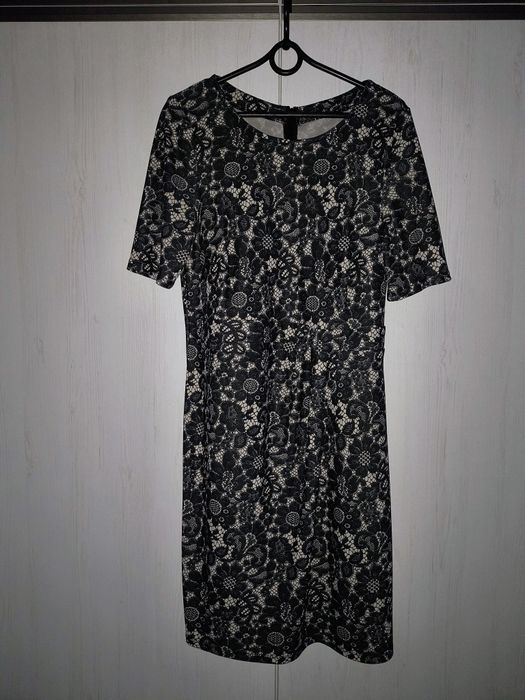 Sukienka w rozmiarze 40