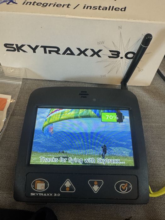 Sprzedam wariometr wario SkyTraxx 3.0 Stan jak nowy Bardzo dużo funkcji Beeper solarny w gratisie