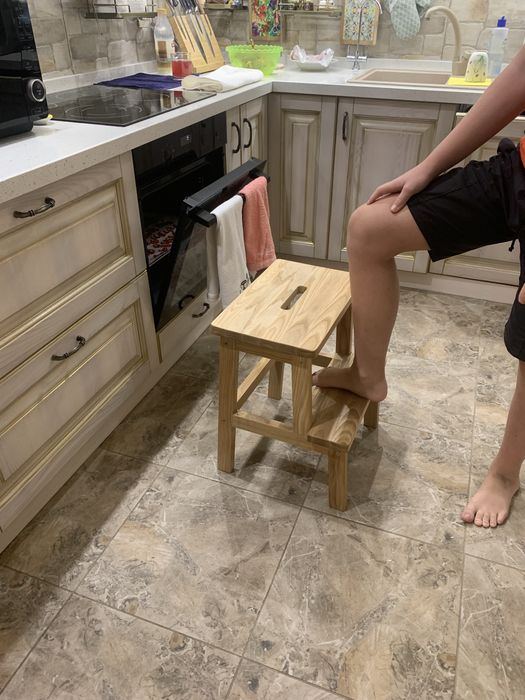 Лесніца,Лисенка,табуретка,стул-лестніца,