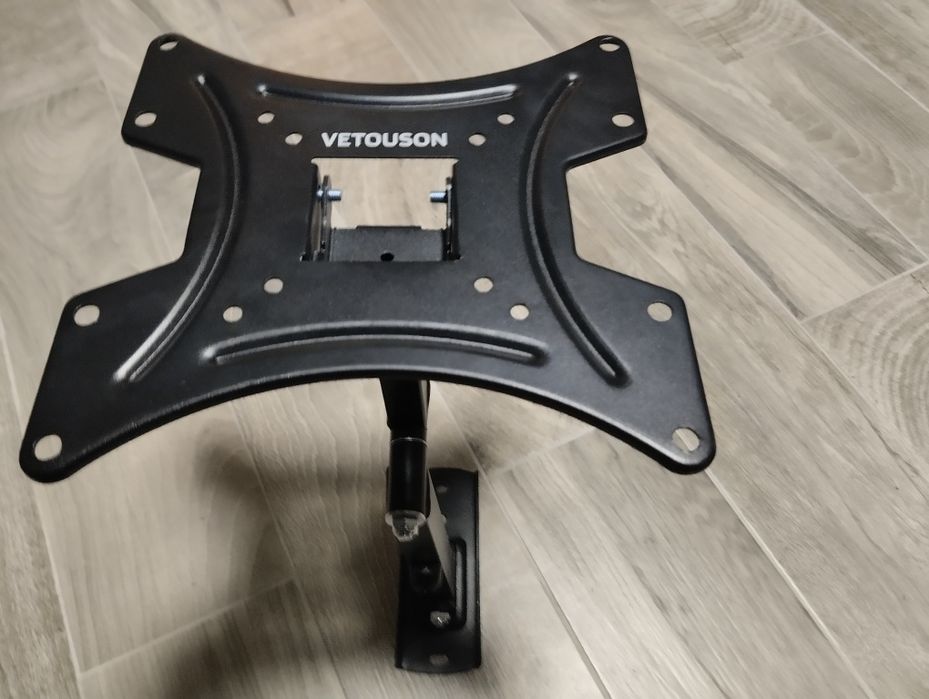 Wieszak do telewizora LCD Mocny.