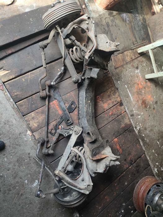 Передняя балка москвич 412