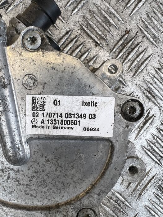 MERCEDES W176 A 45 AMG 2.0 насос вакуумный  A1331800501