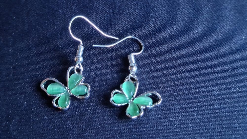 Brincos Borboleta Cor Esmeralda