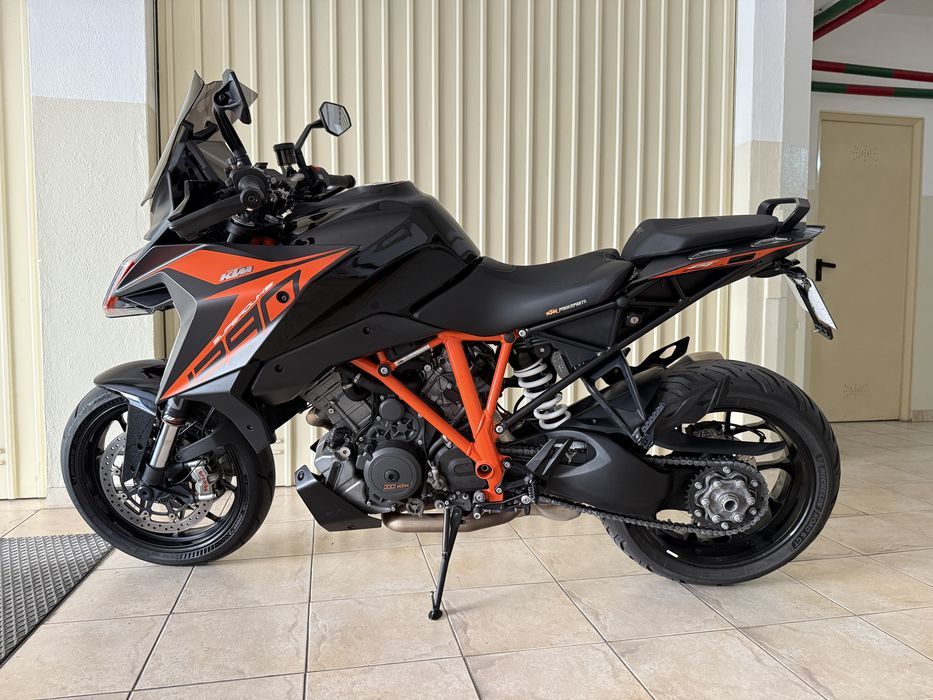 KTM 1290 Super Duke GT