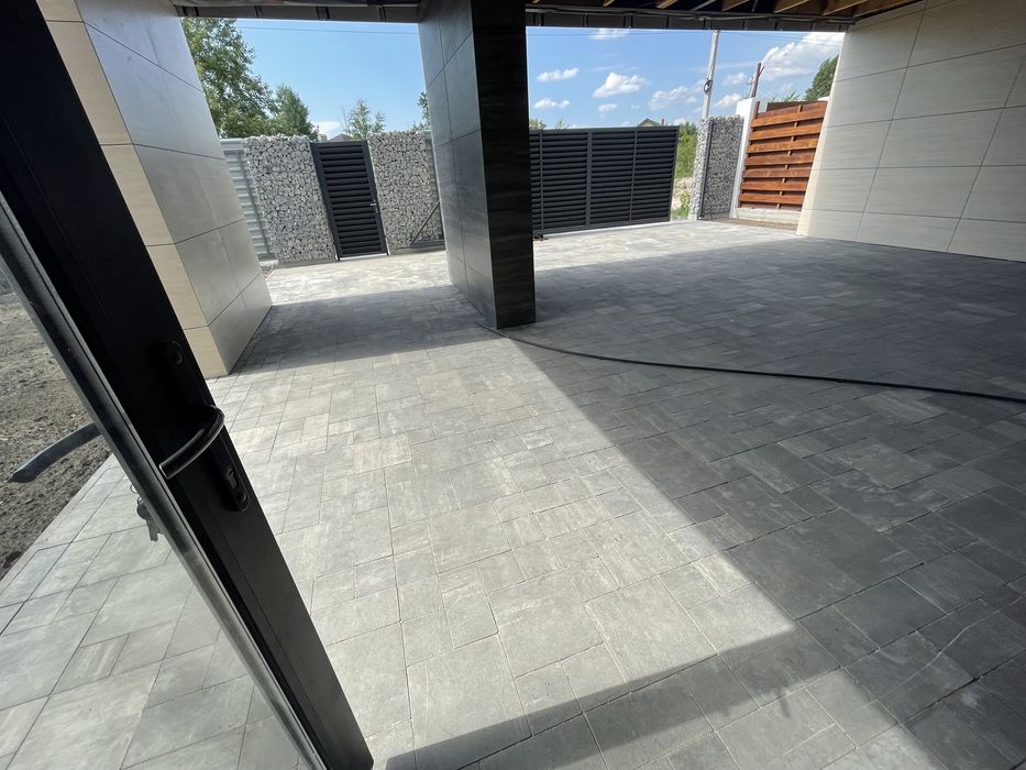 Продам дом с  выходом на Днепр Вишенки. Рядом осокорки золоче