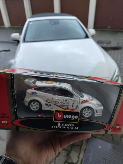 Carros Miniaturas Bburago 1:24