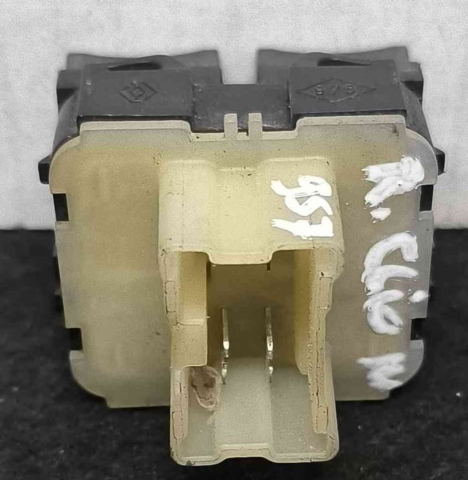 Comando / Botão / Interruptor Vidros Frente Esquerdo 254118044R - RENAULT CLIO IV