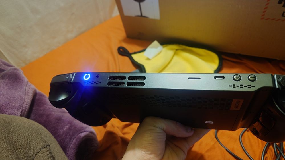 Lenovo Legion Go Z1 Extreme/2TB SSD