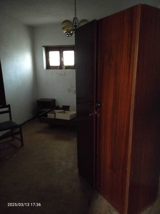 moradia T2 com garagem e anexo