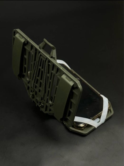 Тактичний тримач для смартфону з кріпленням MOLLE