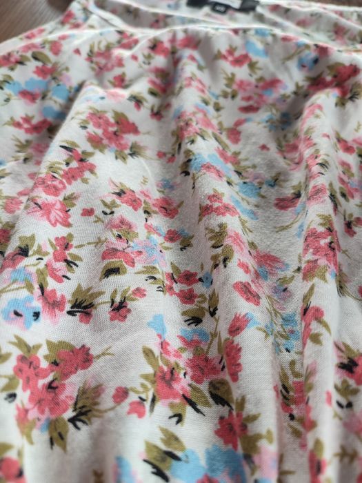 Kombinezon letni w kwiatki XS BIK BOK