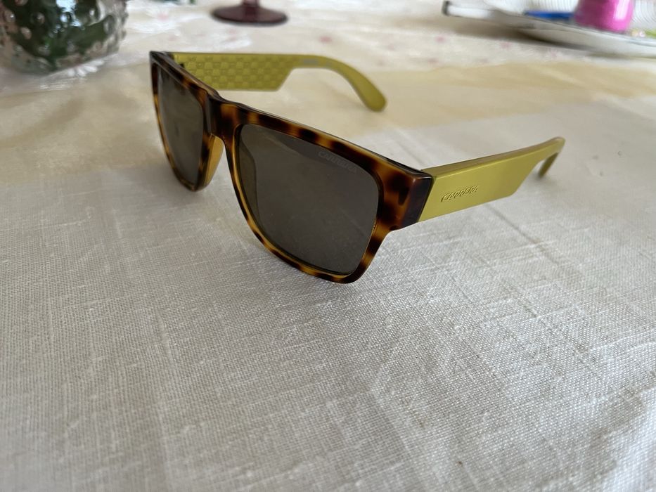 Oculos de sol carrera