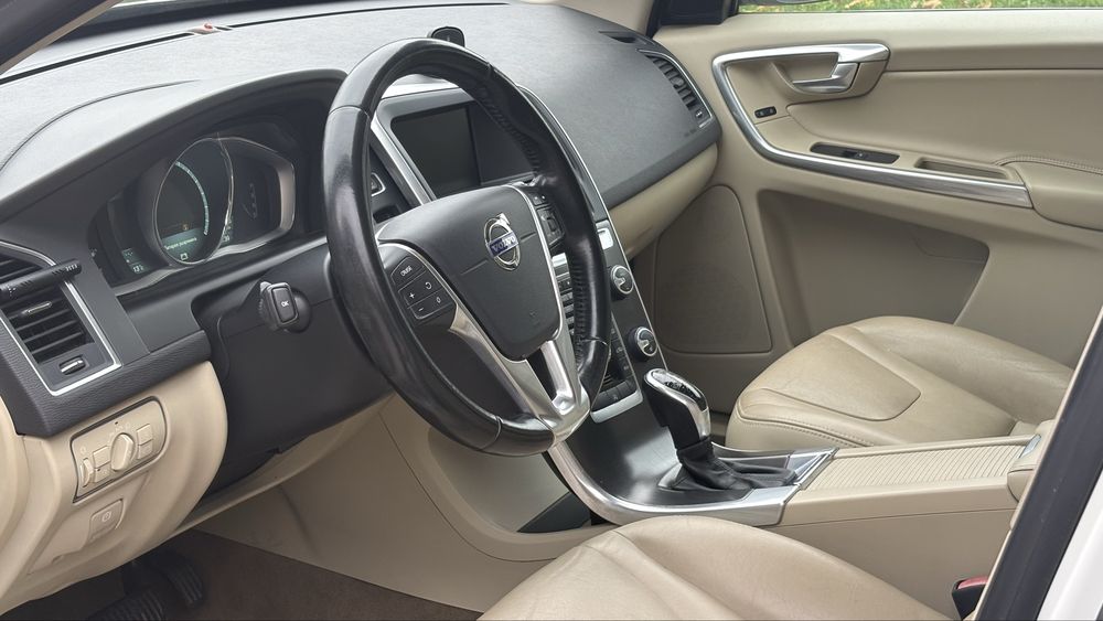 Автомобіль Volvo xc60
