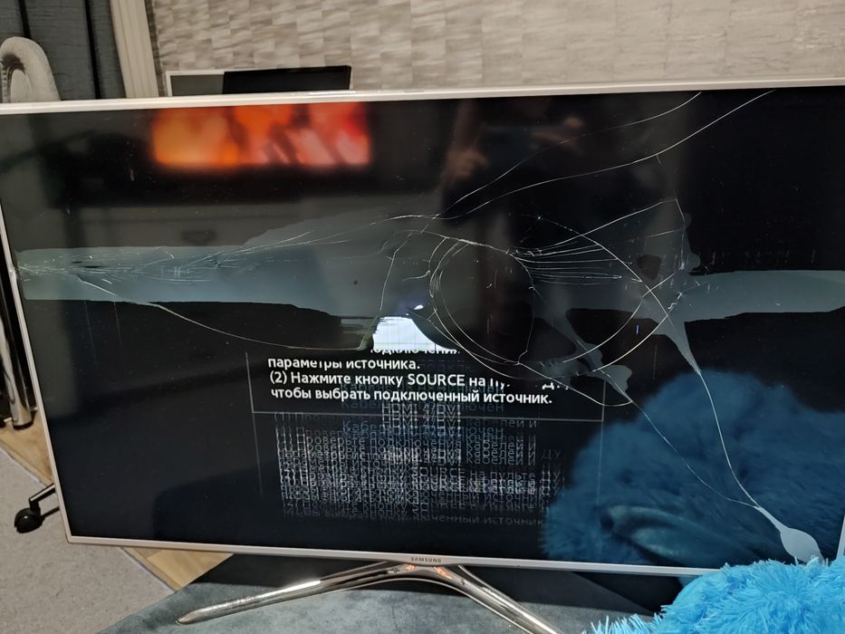 НА ЗАПЧАСТИНИ| Samsung LED-телевизор

Модель: UE40F6540A