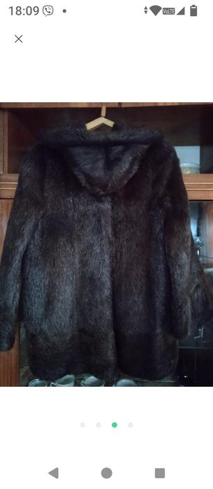 Продам натуральна шуба автоледі.