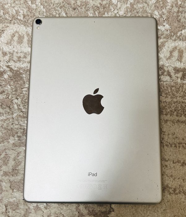 iPad Pro 10.5" A1701 | БЕЗ iCloud | Під відновлення або на запчастини