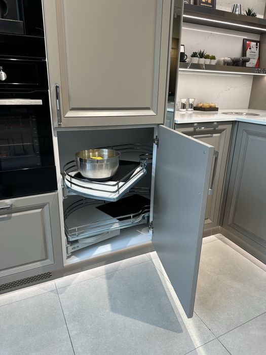 Дизайнерська кухня Neoclassical Symphony