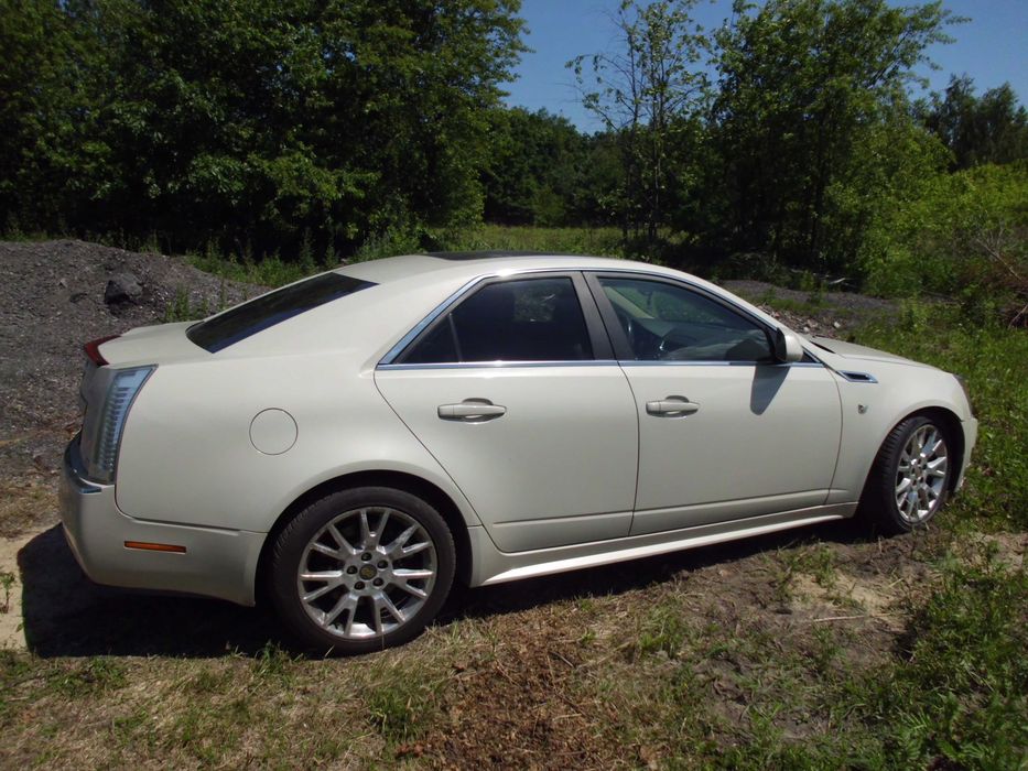 samochód cadilac cts 3.6