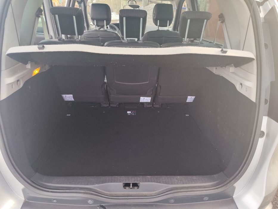 Renault Scenic 2012