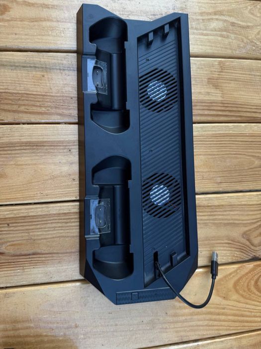 Продам PS4 pro 1TB