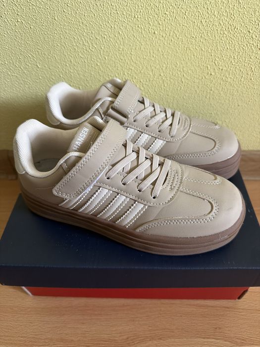 Кросівки Clibee, 35 розмір