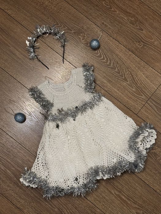 Святкова новорічна нарядна сукня/плаття Сніжинка на рік, з обідочком