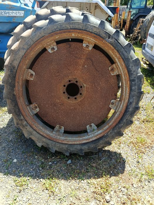 Rondas estreitas para tractor