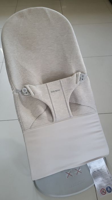 Leżaczek / bujaczek Bliss 3D Jersey Baby Bjorn Light Beige
