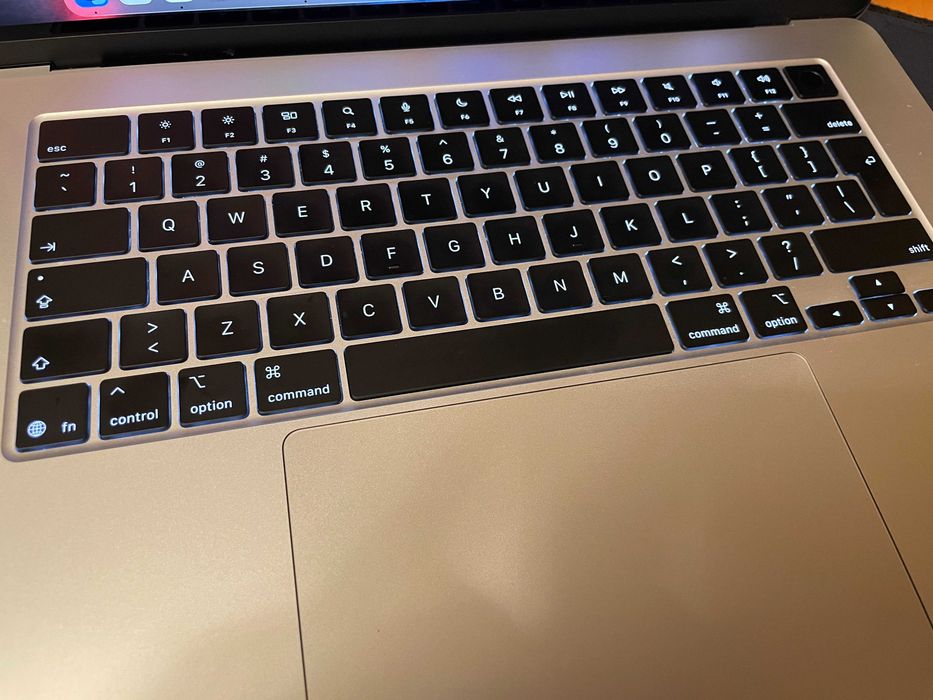 Apple MacBook Air 15" M4 / 24 GB / 512 GB
