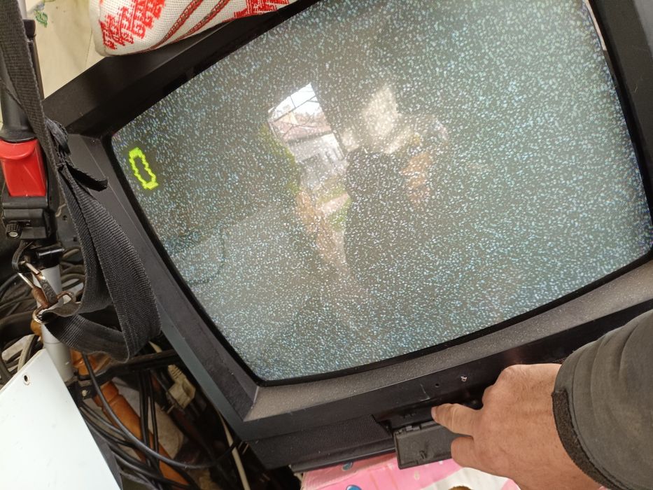 Телевізор.       .