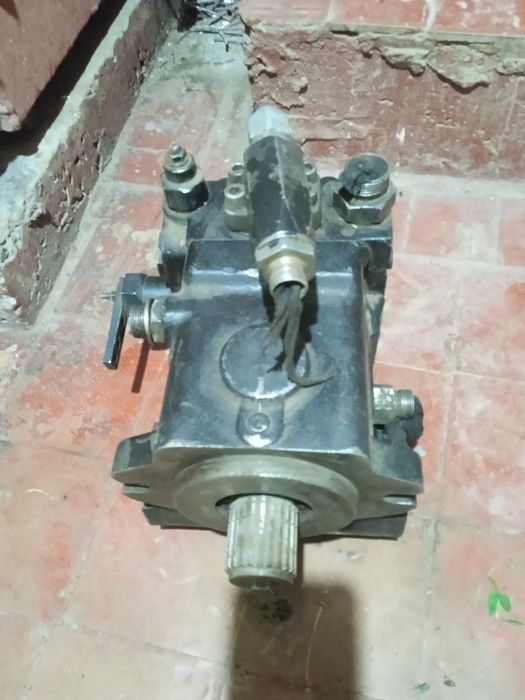 Гидравлика гидромотор гидронасос ремонт John Deere Class Case Krone