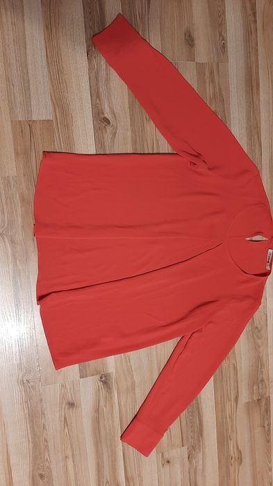 Bluzka elegancka rozmiar z metki 38 dla mnie to 40 stan bardzo dobry