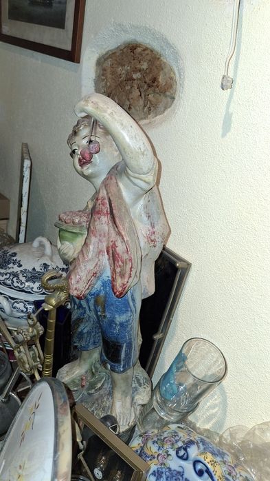 Escultura boneco faiança raro