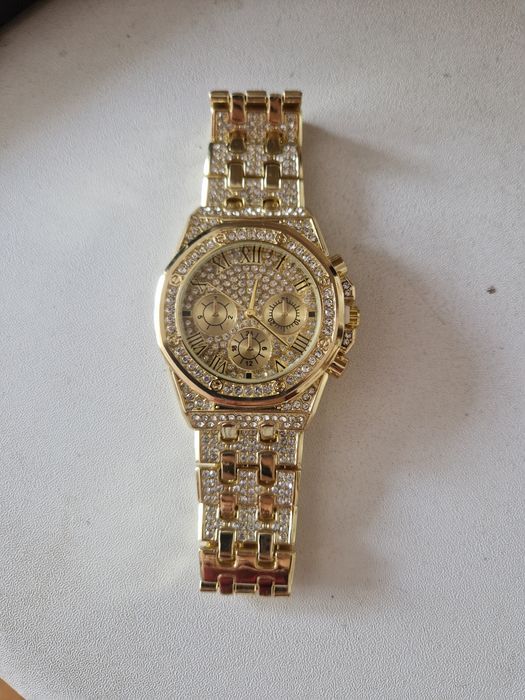 Zegarek damski z cekinami
