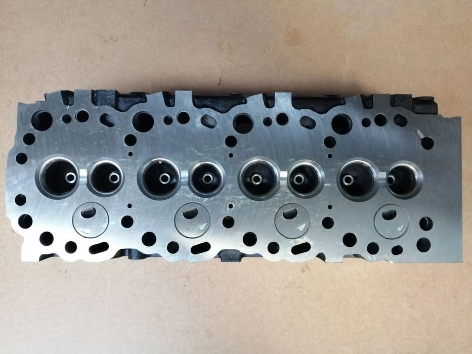 Cabeça de Motor 2.4 D 2L2 - Toyota Hilux / Hiace