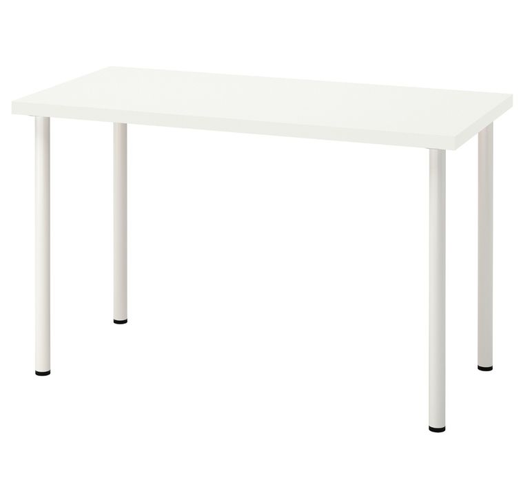 Mesa com pernas branca y  carvalho