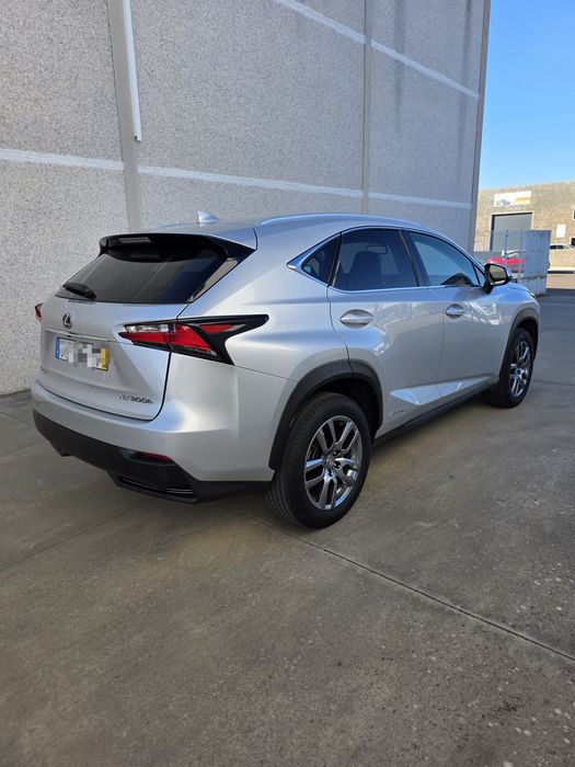 Lexus NX300h Executive+