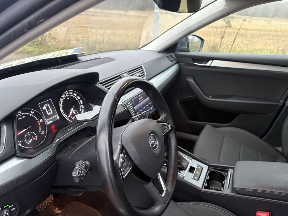 Skoda superb 2,0 190KM automat …