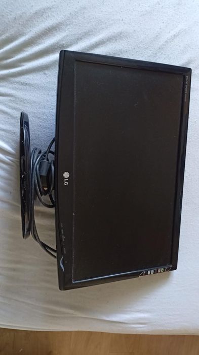 Monitor LG 22 cali