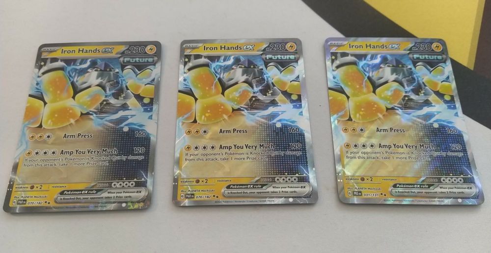 Iron Hands ex PAR 070/182 - Pokemon TCG - 3 sztuki