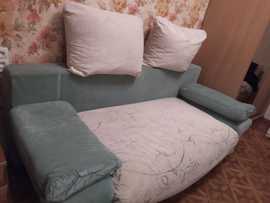 Продам кровать (диван)