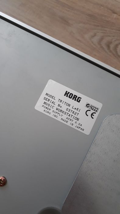 Синтезатор korg triton le 61