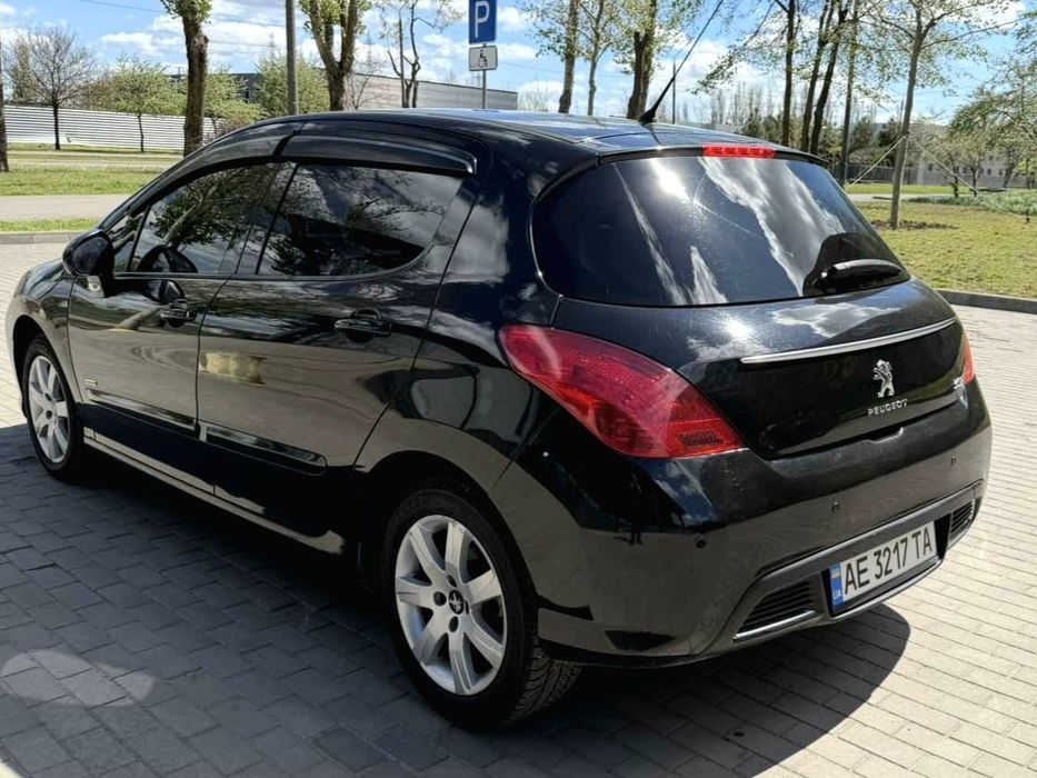 2012 нефарб Peugeot 308 АКП