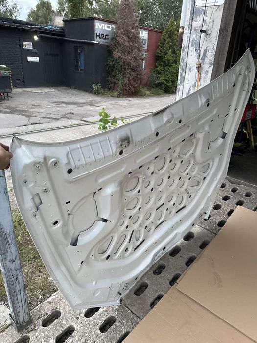 Maska Mercedes W222 S6.3 AMG Biała Perła 799 Aluminium