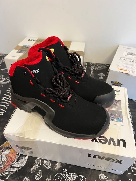Buty robocze Uvex r43